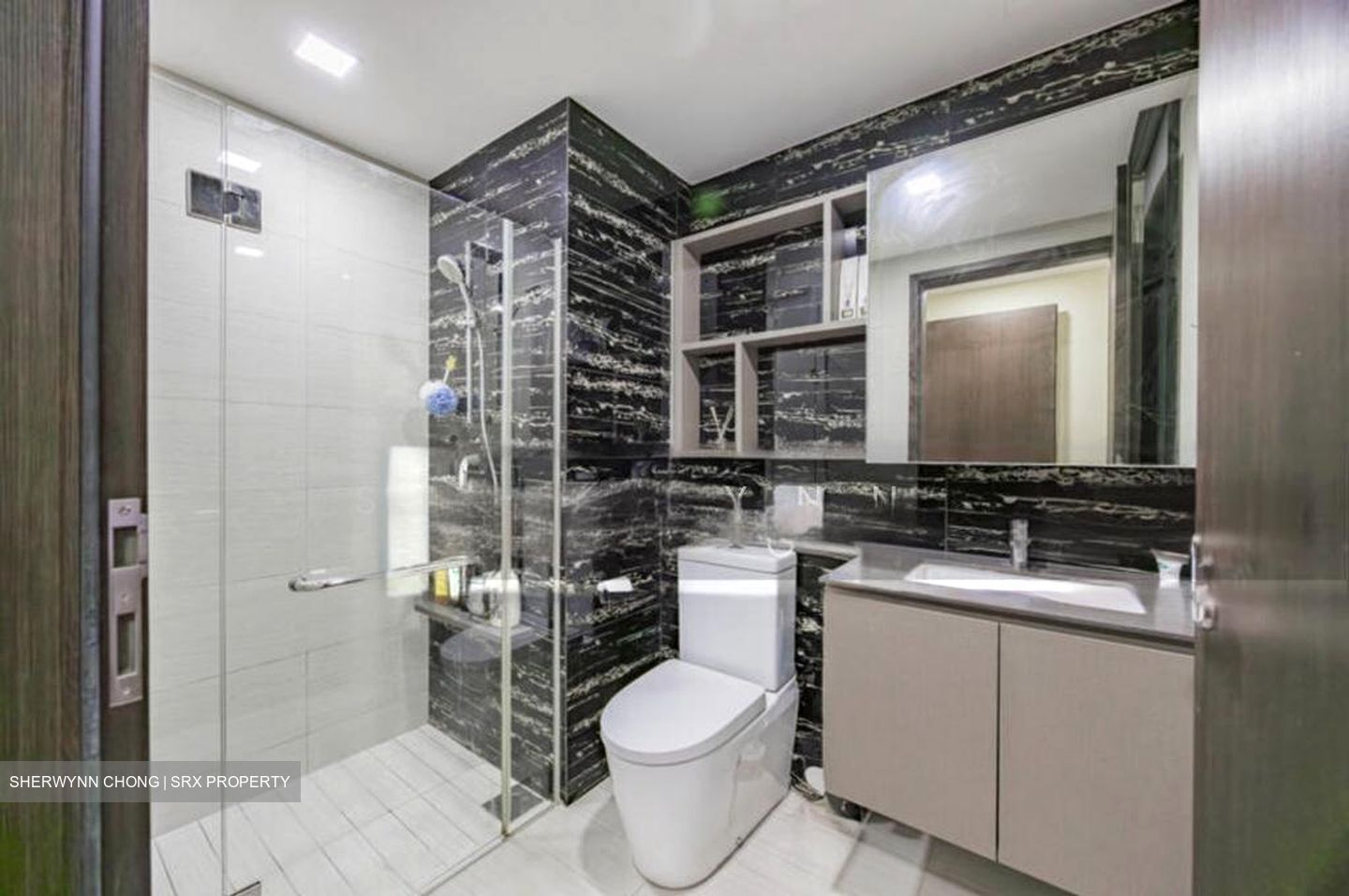 The Brownstone (D27), Condominium #501989091